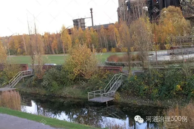 水渠堤岸 水渠堤岸